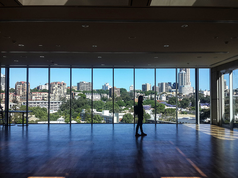 室外LED顯示屏邊緣突然進水怎么解決